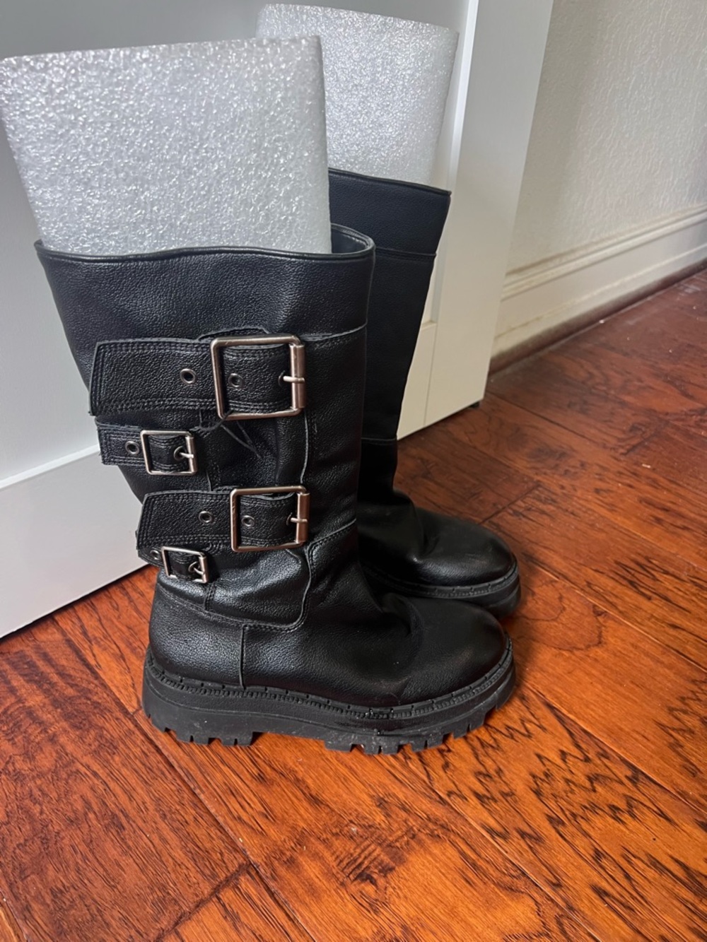Zara Black Buckled Lug Sole Platform Boots - Picture 4 of 13